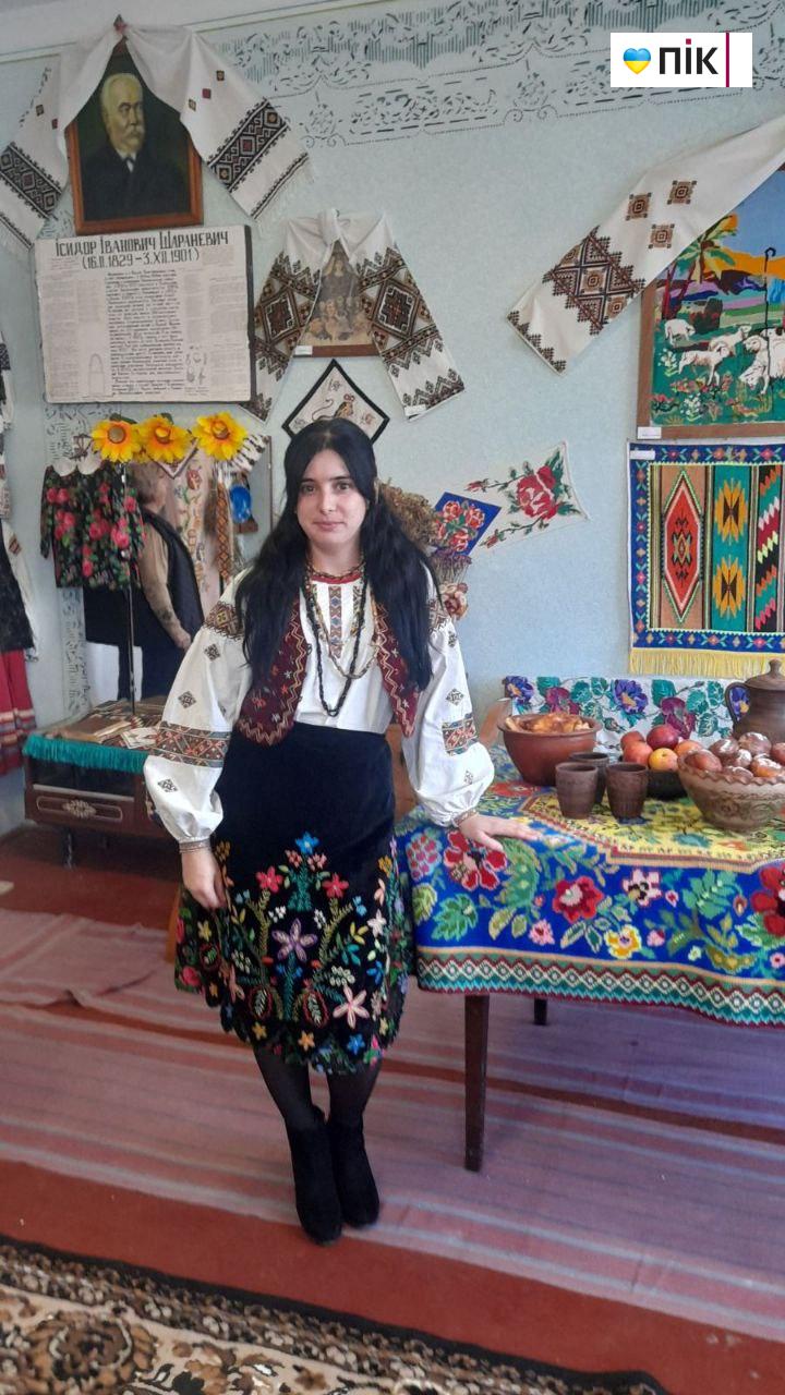 Зберегти своє українське: у селі Козарі відкрили «Хату-музей» (ФОТО) 18 photo 5228755210233122357 y 2