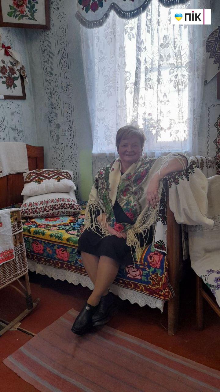 Зберегти своє українське: у селі Козарі відкрили «Хату-музей» (ФОТО) 17 photo 5228755210233122358 y