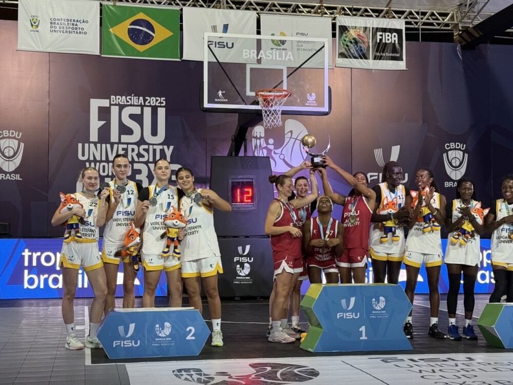 "Це була боротьба за Україну": баскетболістки КНУ розповіли про шлях до світового срібла (ФОТО) 7 photo 5249465834592211142 y