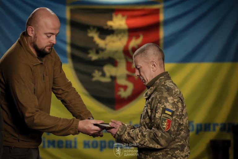 Захисник Василь Когуч з Франківщини отримав відзнаку Президента України “За оборону України” 11 591711059 1296444552512634 9084240741776996 n