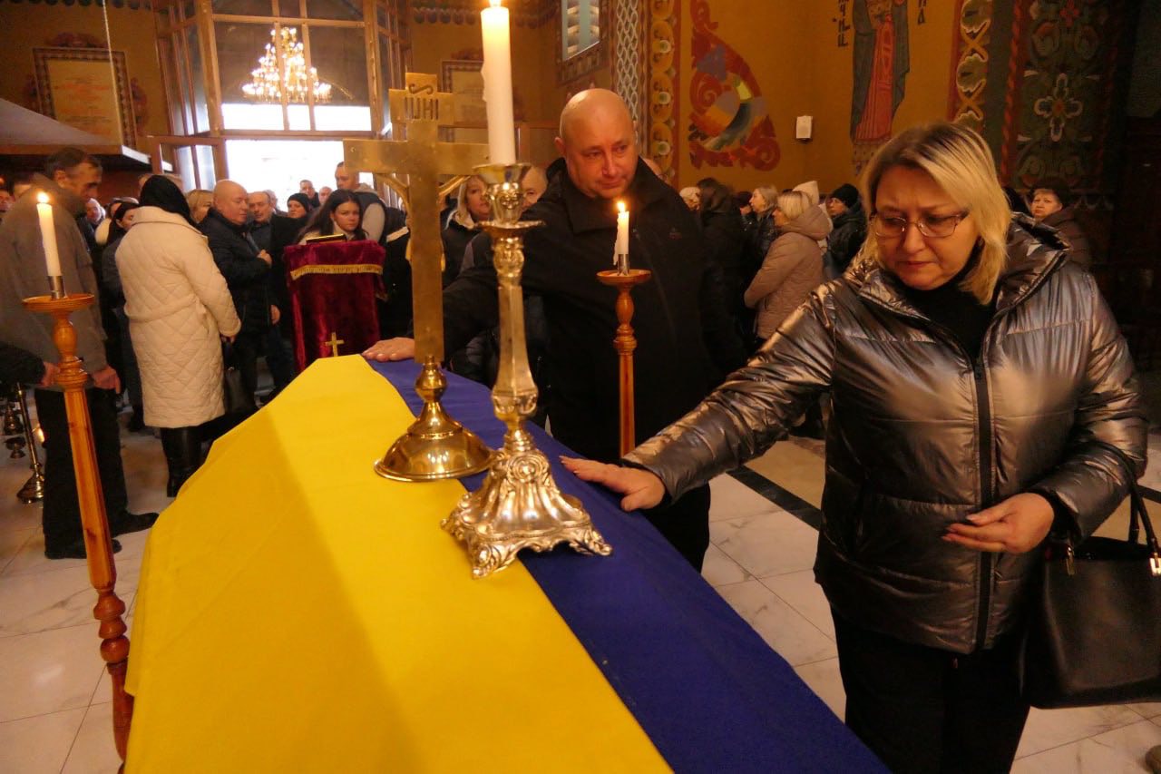 У Калуській громаді провели в останню путь бійця Миколу Католу (ФОТО) 6 594415304 888357540382414 8845357844369254925 n