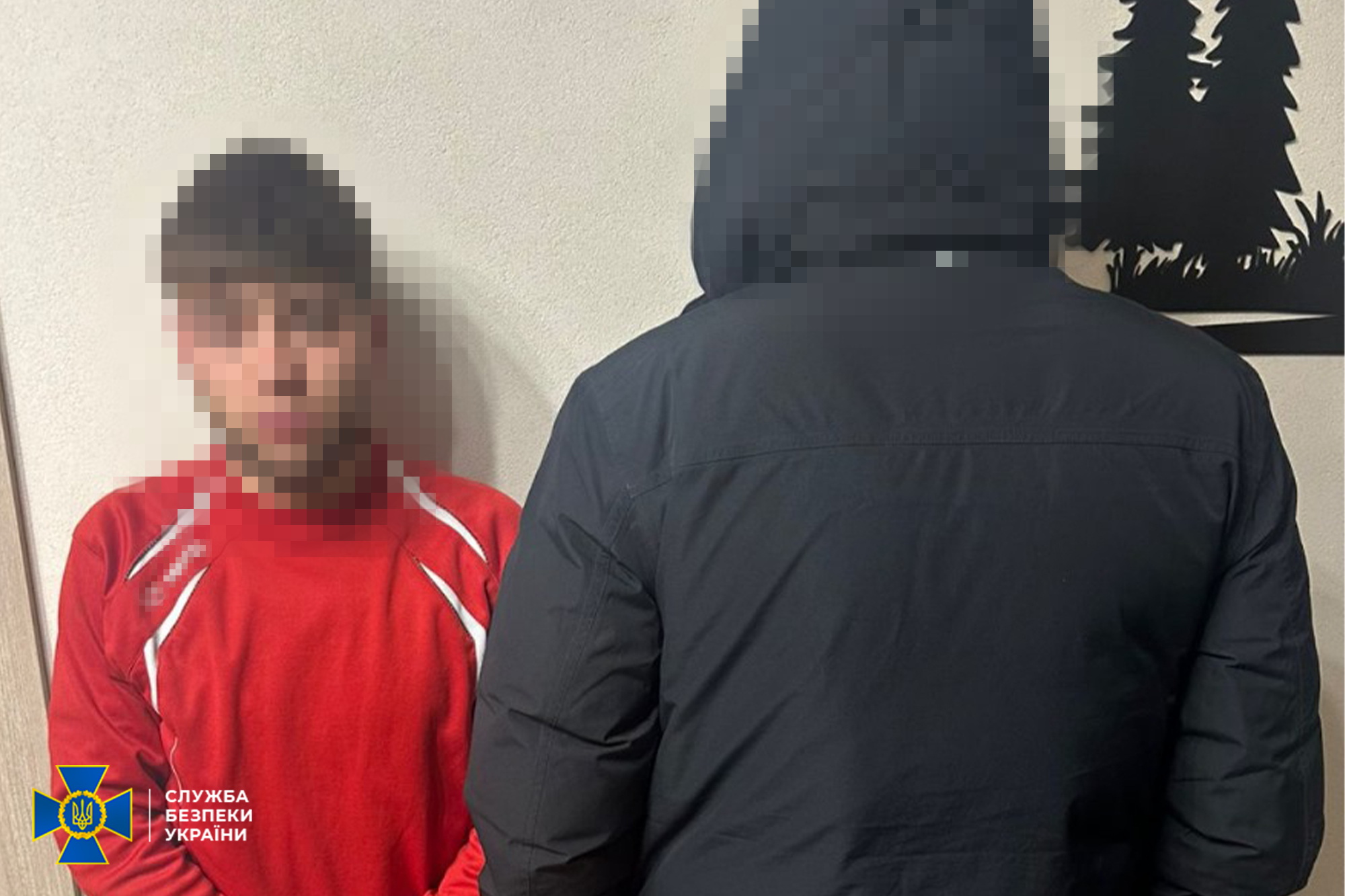 Затримали агентів рф, коли ті проводили дорозвідку поблизу сільради на Франківщині (ФОТО) 2 595072834 1226330016260573 8007918080834447458 n