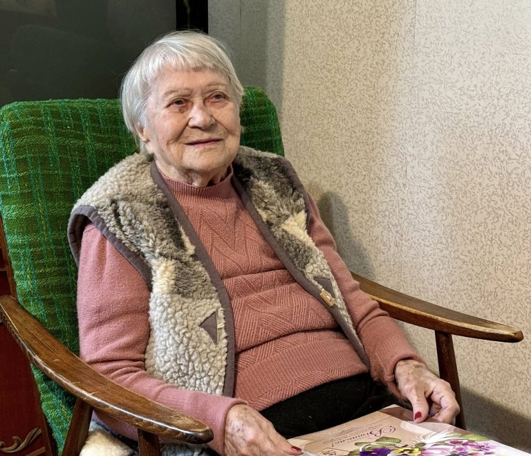 100-річний ювілей відзначила мешканка Калуської громади (ФОТО) 10 598779265 898579009360267 8067160758113845480 n