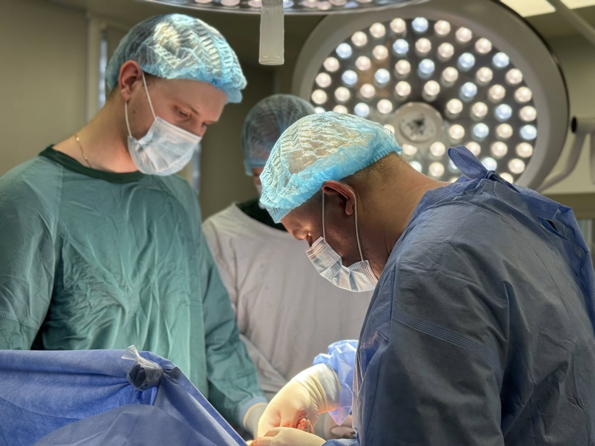 Львівські медики врятували 28-річного чоловіка з рідкісною патологією (ФОТО) 2 600285239 1191185456485202 7234679925968717726 n