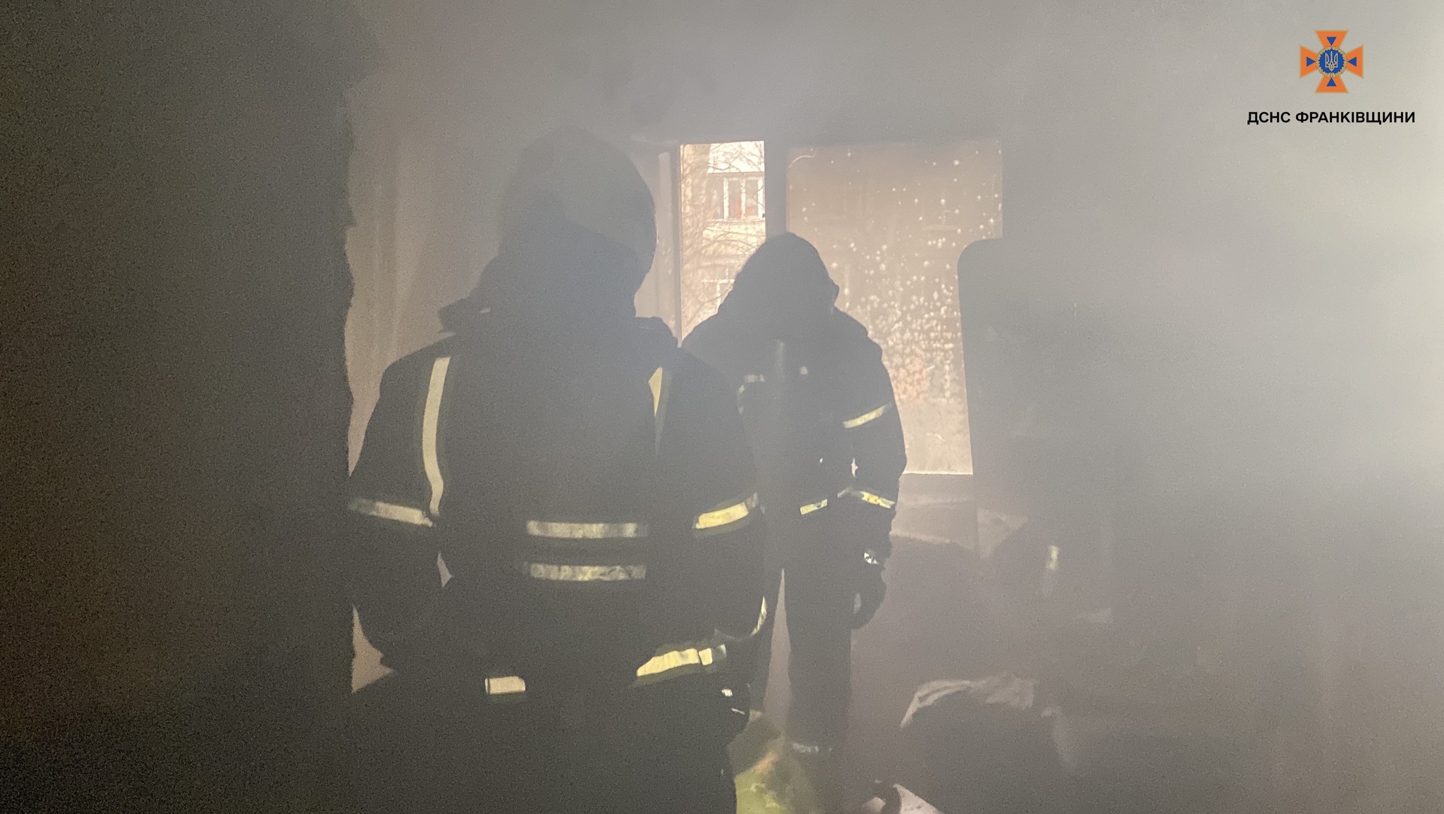 У Франківську сталася пожежа в багатоповерхівці (ФОТО) 4 601324551 1164338092522219 9189204200334737715 n