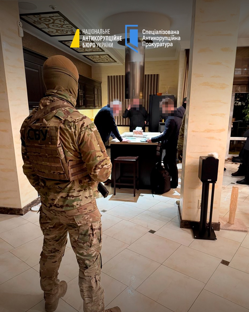 8e5df95b e2c6 4b21 9381 9a48904083e6