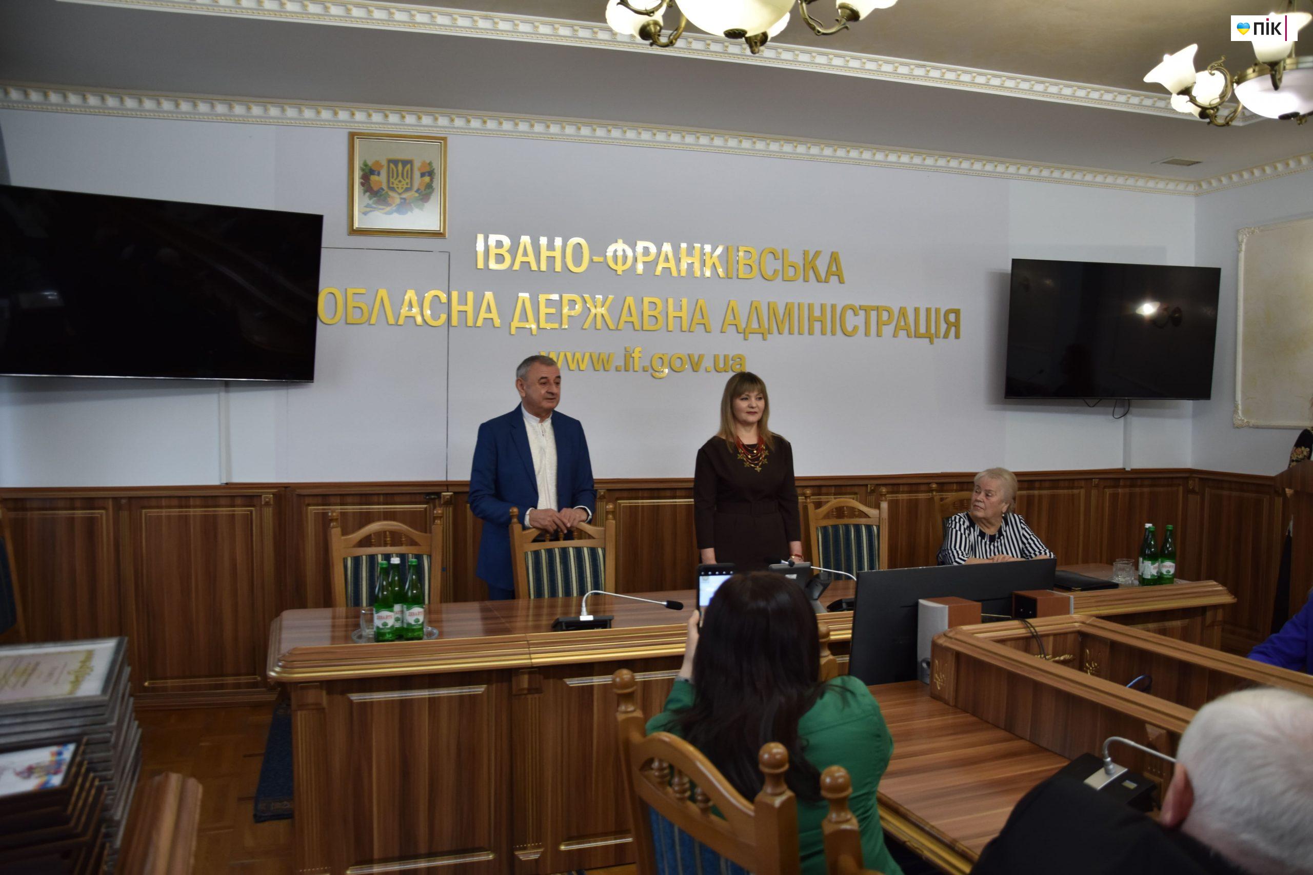 Івано-Франківський обласний центр зайнятості відзначає 35 років (ФОТОРЕПОРТАЖ) 68 DSC 0556 1 scaled