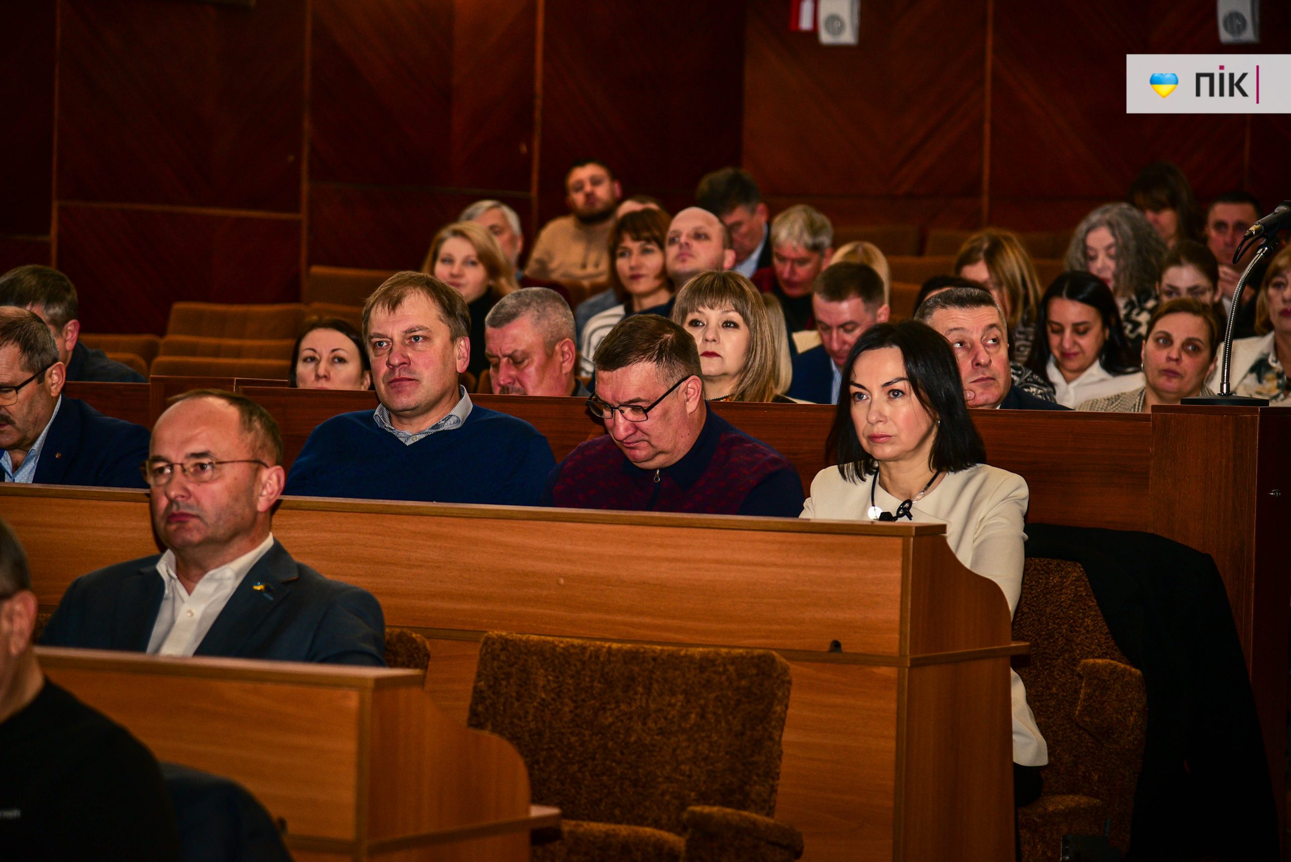 У Франківську відбулася 45-та сесія облради: що цікавого розглянули депутати (ФОТОРЕПОРТАЖ) 74 DSC 6279 scaled