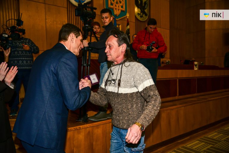Прикарпатця нагородили медаллю «Лицар бойового чину» від облради (ФОТО) 5 DSC 6295