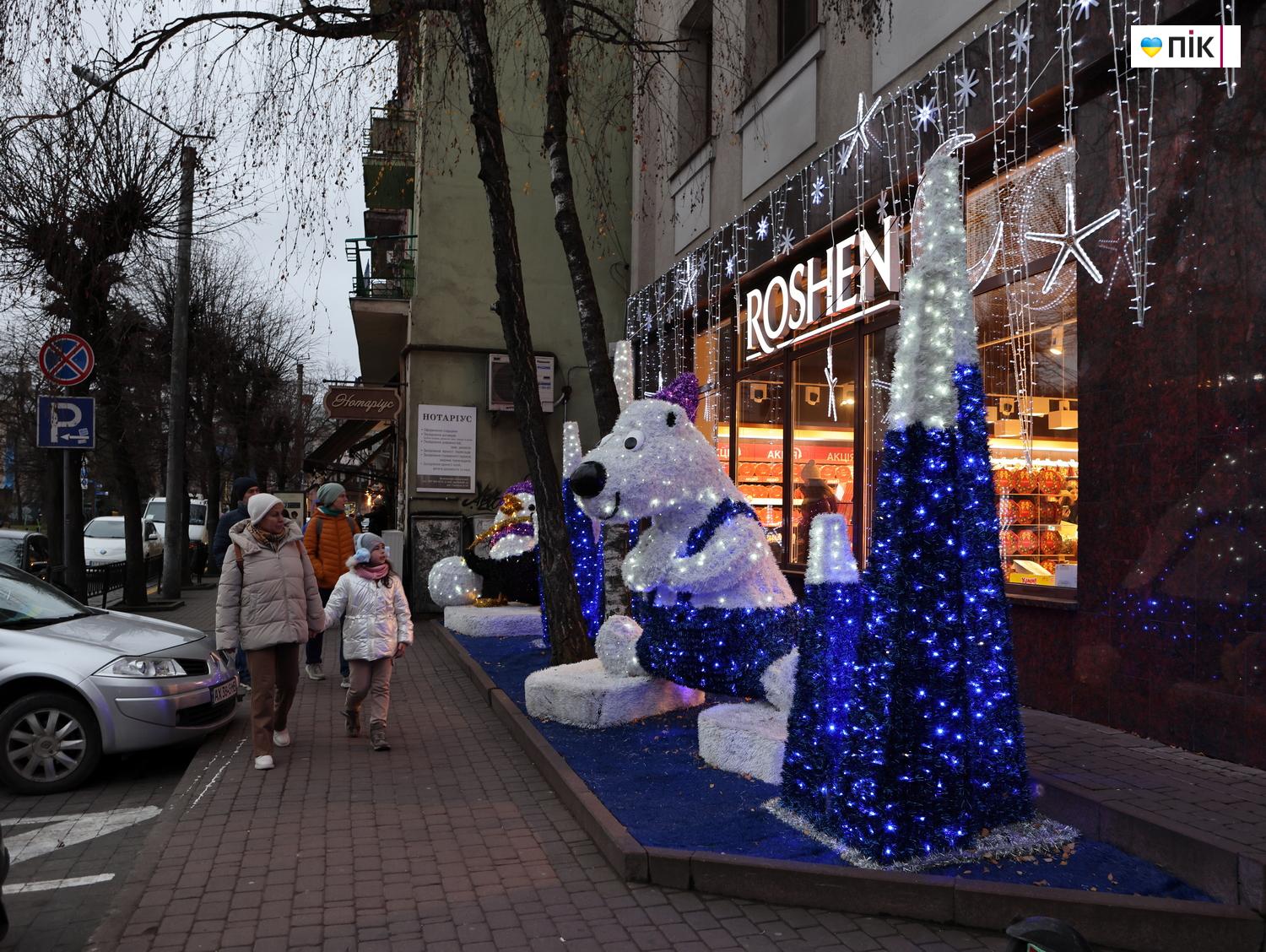 Святкові вогні та декорації: як Івано-Франківськ прикрасили до свят (ФОТО) 10 G71A0858 resize