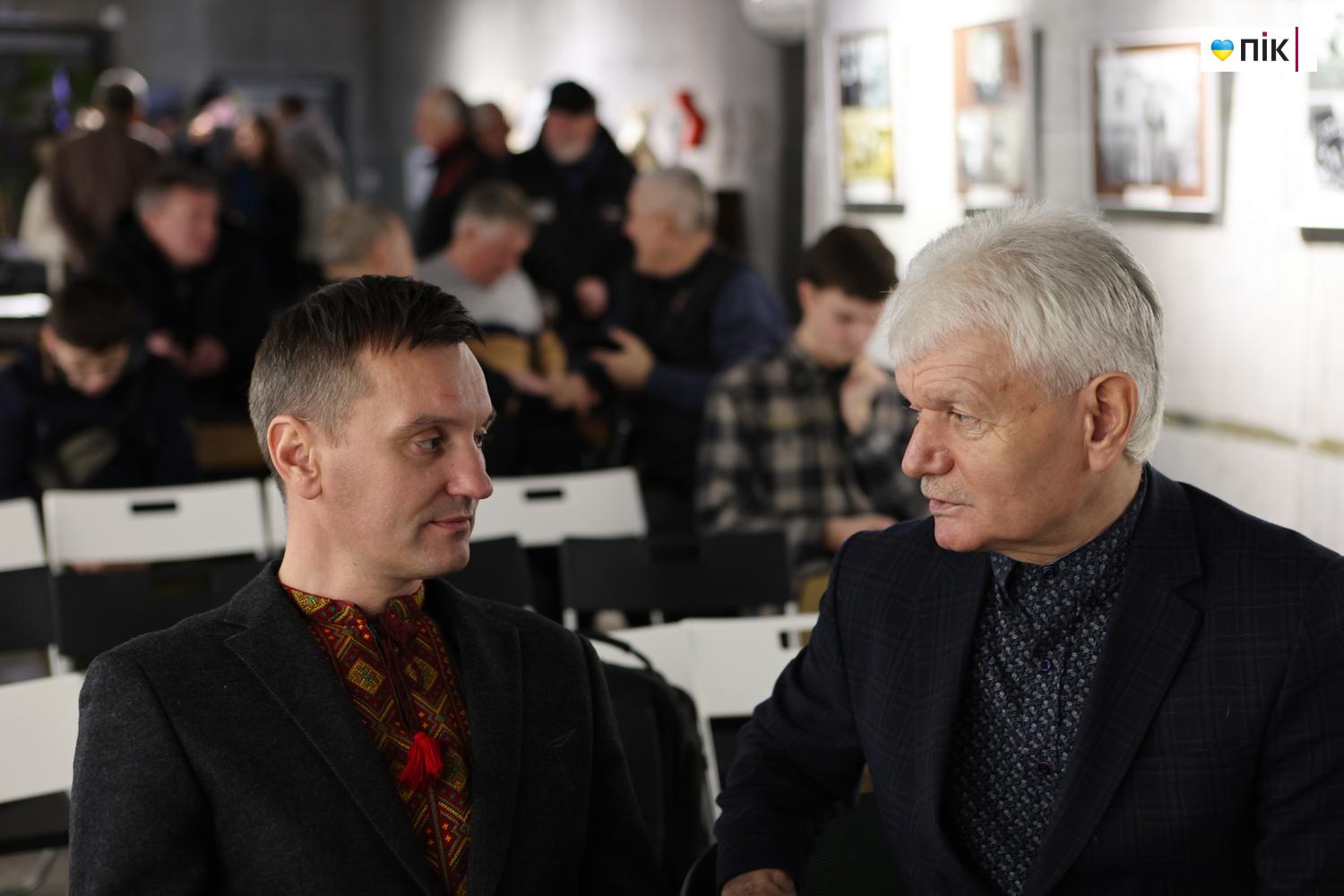 Люди Прикарпаття: на вечорі пам’яті Олега Лишеги в Івано-Франківську (ФОТО) 10 G71A1982 resize