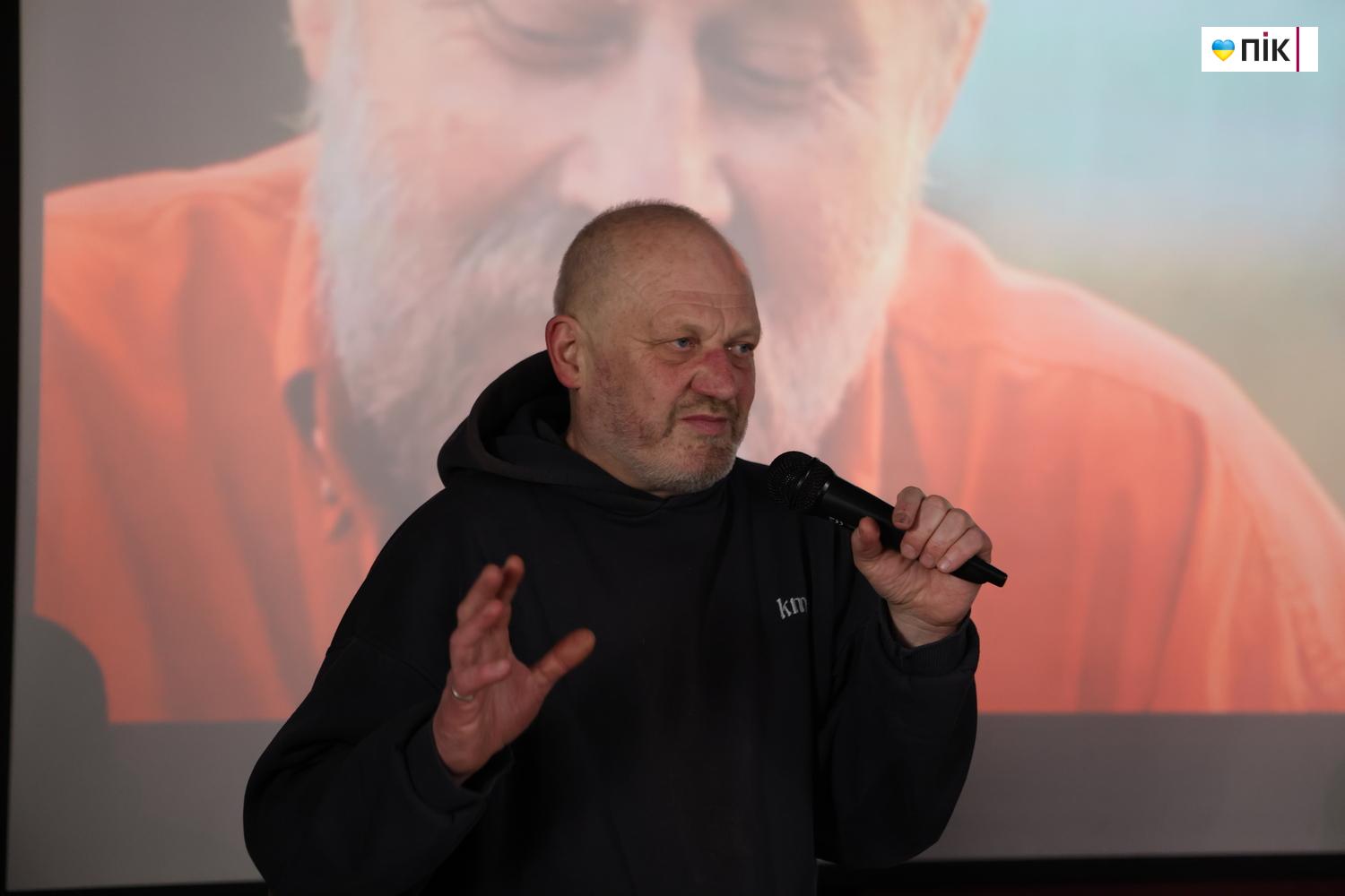 Люди Прикарпаття: на вечорі пам’яті Олега Лишеги в Івано-Франківську (ФОТО) 32 G71A2840 resize