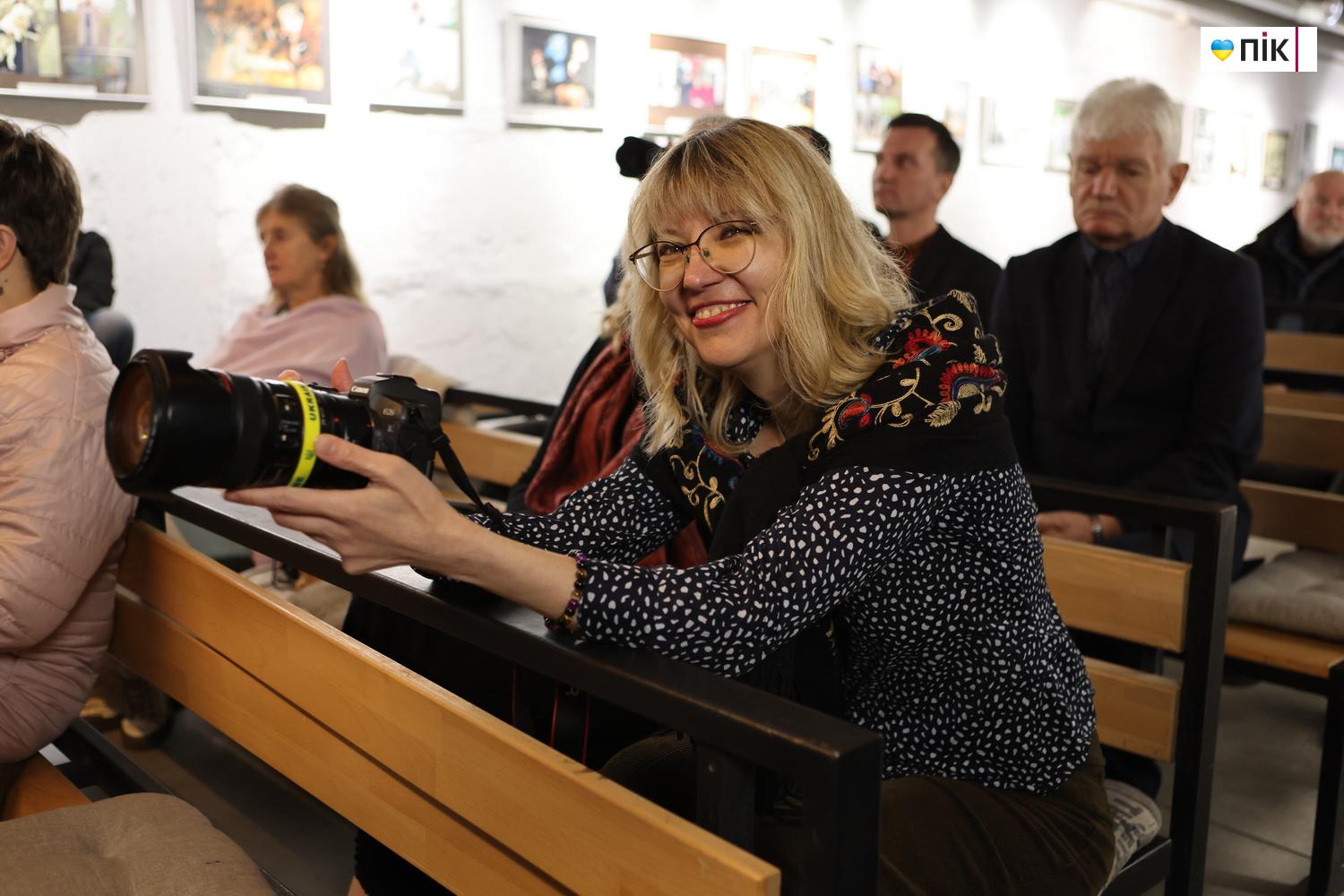 Люди Прикарпаття: на вечорі пам’яті Олега Лишеги в Івано-Франківську (ФОТО) 34 G71A2907 resize