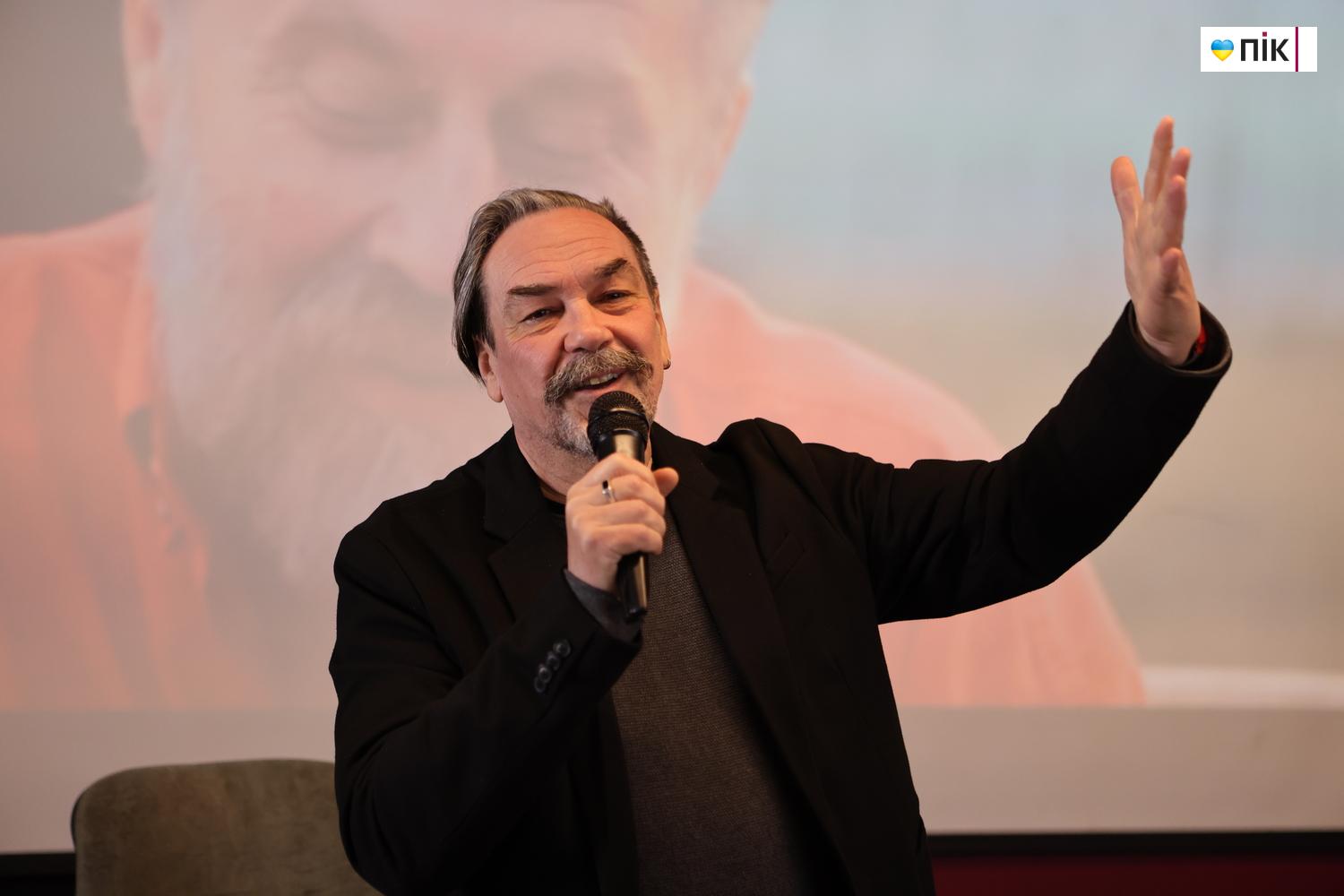 Люди Прикарпаття: на вечорі пам’яті Олега Лишеги в Івано-Франківську (ФОТО) 39 G71A3319 resize