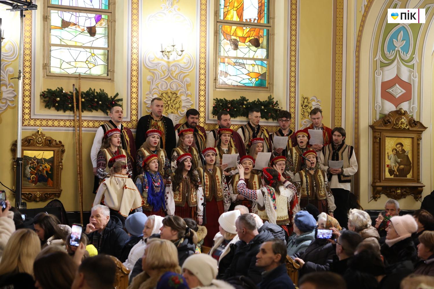 Люди Прикарпаття: на відкритті фестивалю "Коляда на Майзлях" (ФОТО) 3 G71A5620 resize