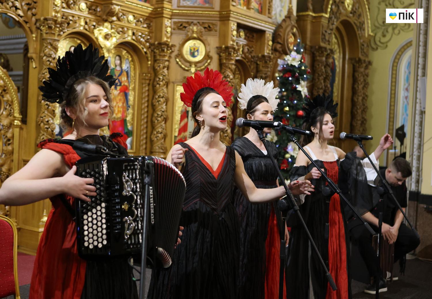 Люди Прикарпаття: на відкритті фестивалю "Коляда на Майзлях" (ФОТО) 7 G71A6662 resize