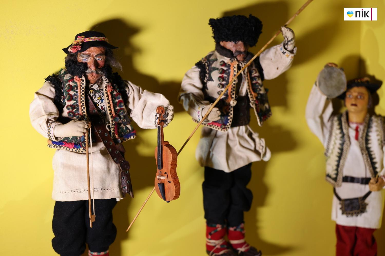 "Сакральне сучасне": у Франківську відкрили експозицію відреставрованих музейних раритетів (ФОТО) 10 G71A8604 novyj razmer