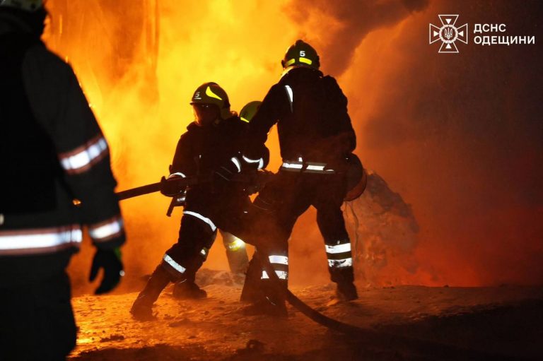 Масований удар по Одесі: пошкоджено енергооб’єкт, частина міста без світла, води й тепла 2 IMG 20251219 081017 761