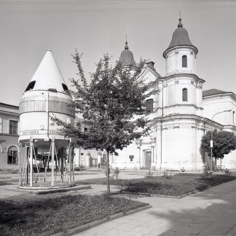 У Франківську знайшли можливий шлях до підземель XVIII століття (ФОТО, ВІДЕО) 4 db9d8a45448b7547