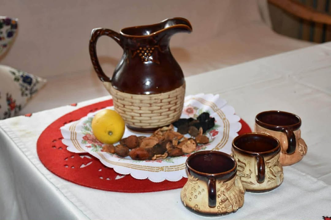 image 1842693573055687