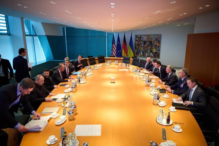 У Берліні завершилися восьмигодинні переговори України й США 12 photo 2025 12 15 17 51 32
