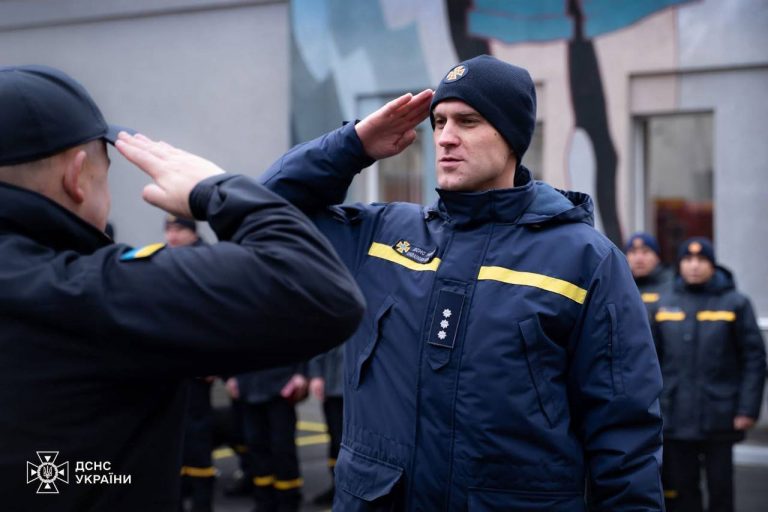 Прикарпатського рятувальника нагородили Грамотою Верховної Ради України 3 photo 5332697851202572539 y