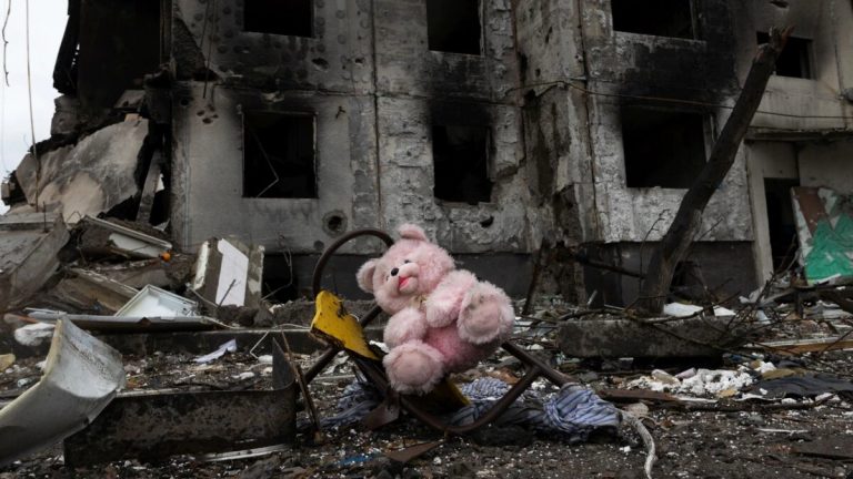 За рік в Україні внаслідок війни загинули 2514 людей, понад 12 тисяч отримали поранення 9 3CBA05F9 B56F 4B5E 8540 BE6F655A1BCF w1200 r1