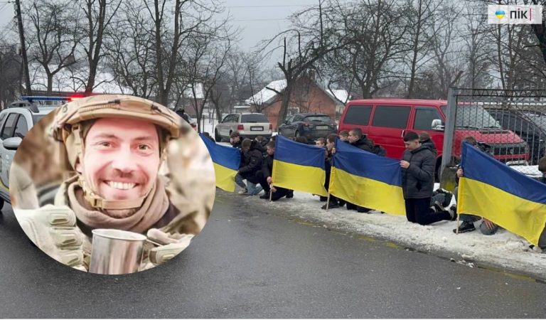 У Делятині зустріли полеглого захисника Андрія Романця (ФОТО) 12 У Делятині зустріли полеглого захисника Андрія Романця (ФОТО)