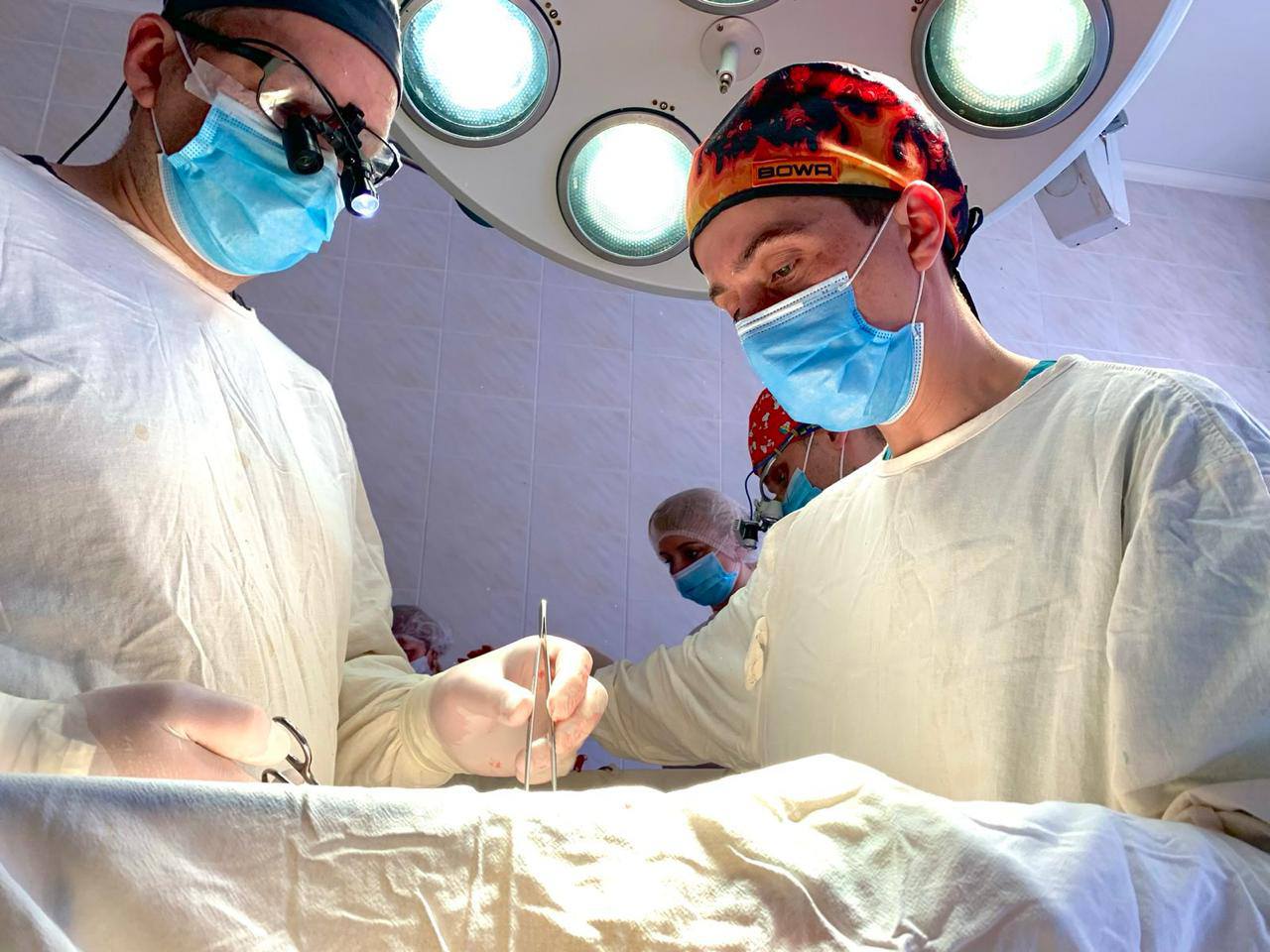 Франківські медики врятували 7-річного хлопчика, який проковтнув батарейку (ФОТО) 1 608008712 1360920719109035 9133484026905890696 n