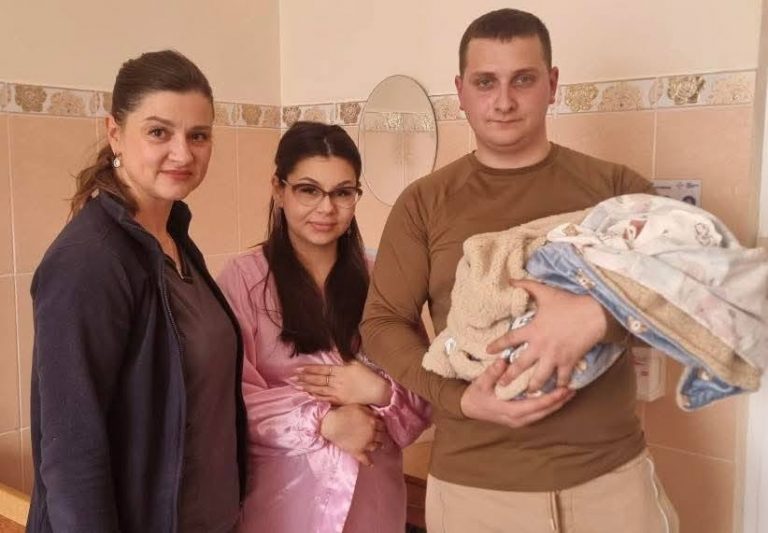 У Калуші першим у новому році народився хлопчик Марсель (ФОТО) 4 611166700 1288347836660583 7317712028162835004 n