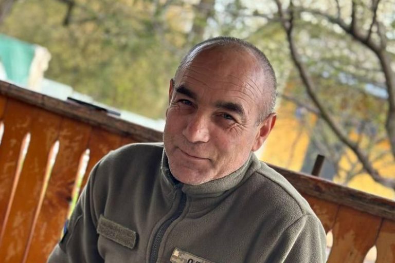 Внаслідок хвороби помер військовий з Тисмениччини Василь Лаврук 11 Внаслідок хвороби помер військовий з Тисмениччини Василь Лаврук