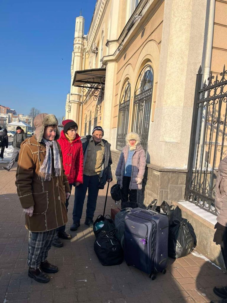 На Прикарпаття прибув евакуаційний потяг із Запоріжжя 11 617573418 1200888372217210 2740523681333931981 n