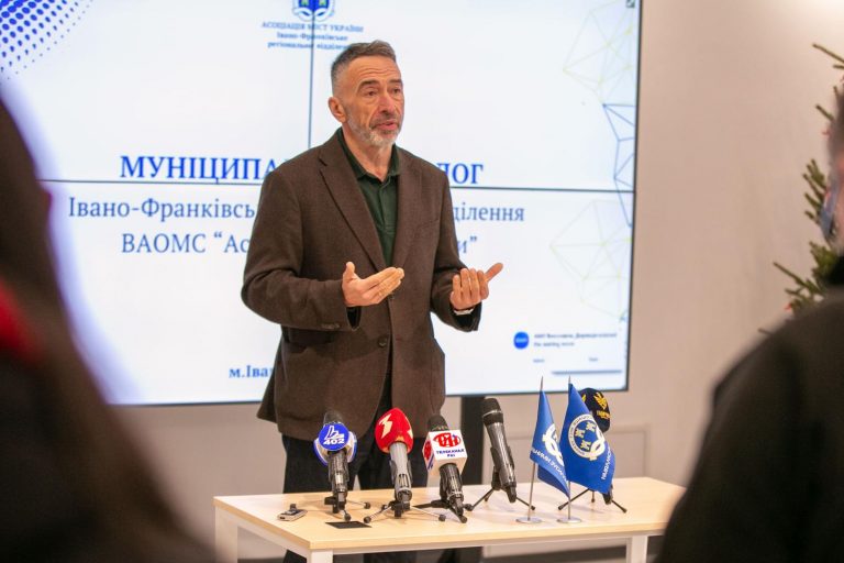 "Якщо держава делегує повноваження, то і має надавати фінанси" - голова Богородчанської ТГ Ростислав Заремба 2 Ростислав Заремба