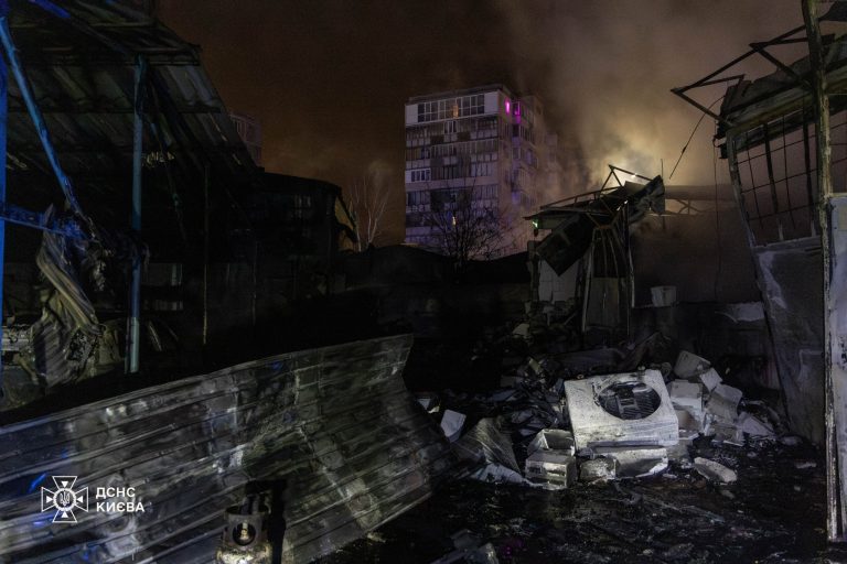 Наслідки атаки: половина багатоповерхівок Києва залишилися без тепла 12 621822417 1329002285934324 717753838741069931 n
