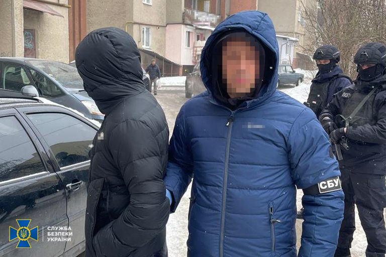 Наркобізнес через Telegram: у Калуші затримали організаторів схеми (ФОТО) 7 Наркобізнес через Telegram: у Калуші затримали організаторів схеми (ФОТО)