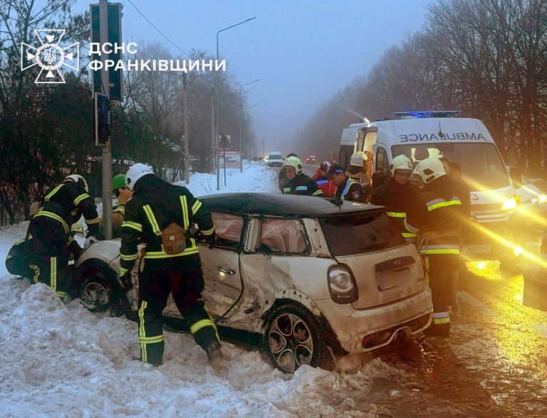 ДТП у Павлівці: рятувальники деблокували постраждалого (ФОТО) (ДОПОВНЕНО) 10 FB IMG 1769443344545