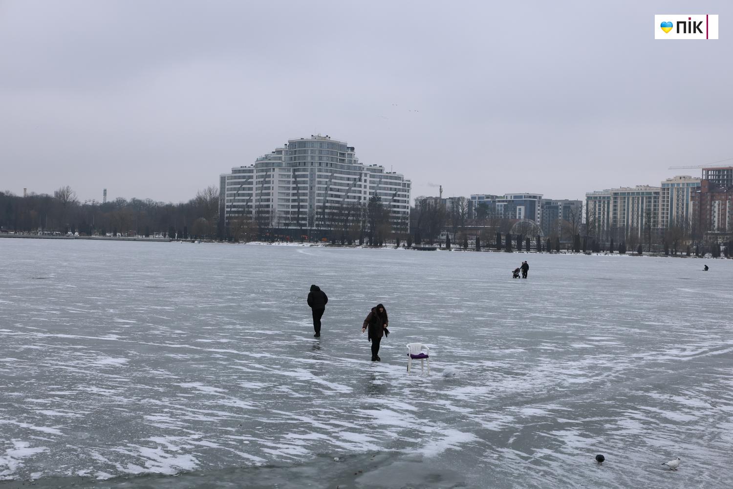 Люди Прикарпаття: крижана вода та мороз не злякали франківців на Йордана (ФОТО) 16 G71A0052 novyj razmer