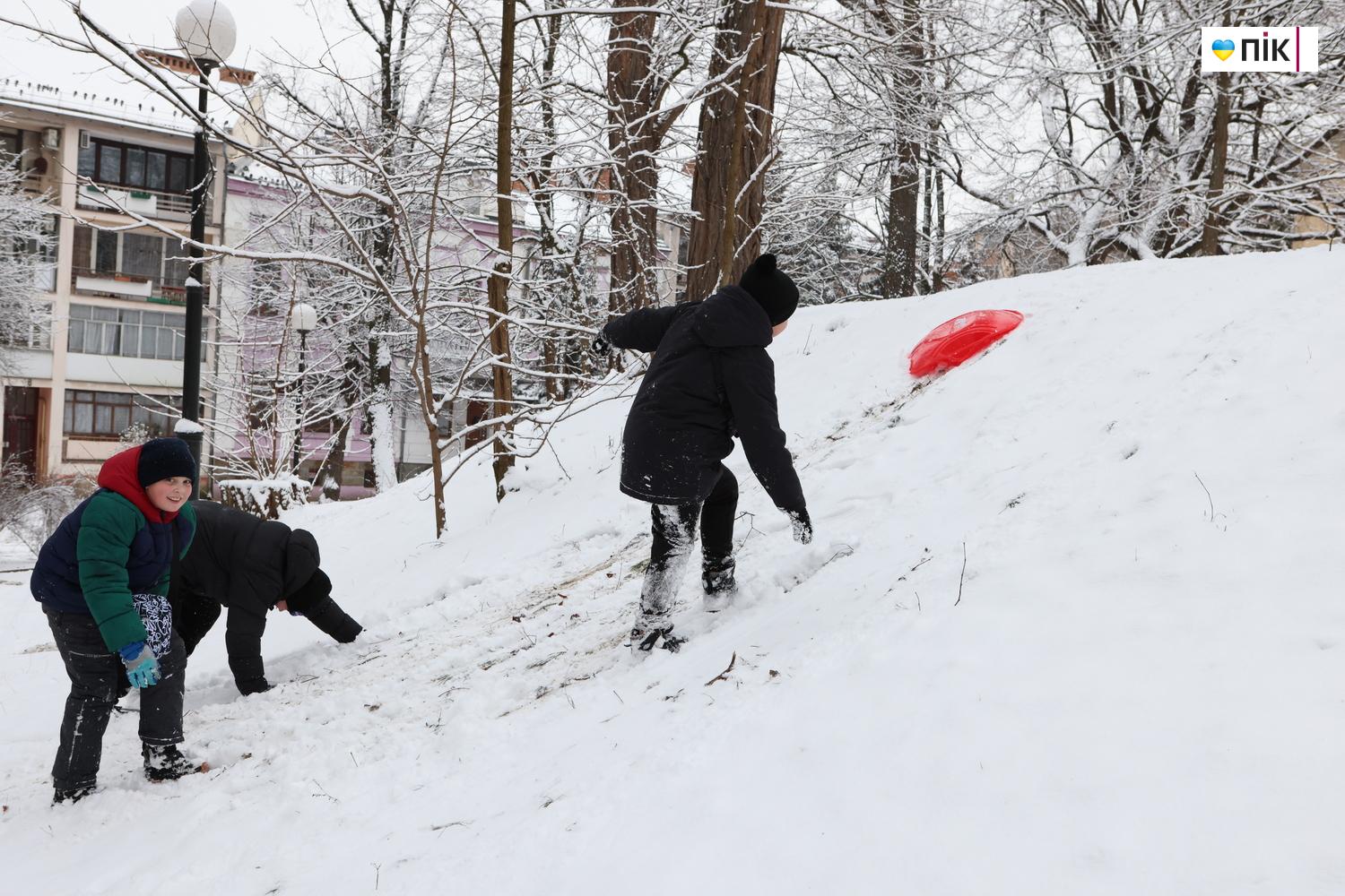 Люди Прикарпаття: зимові дитячі забави у Франківську (ФОТО) 25 G71A3810 resize