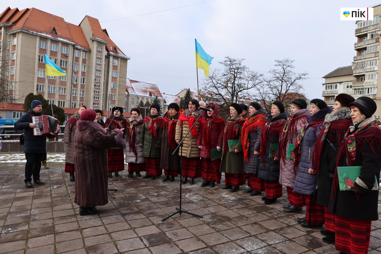 Люди Прикарпаття: вшанування пам’яті лідера ОУН Степана Бандери у Франківську (ФОТО) 14 G71A8742 resize