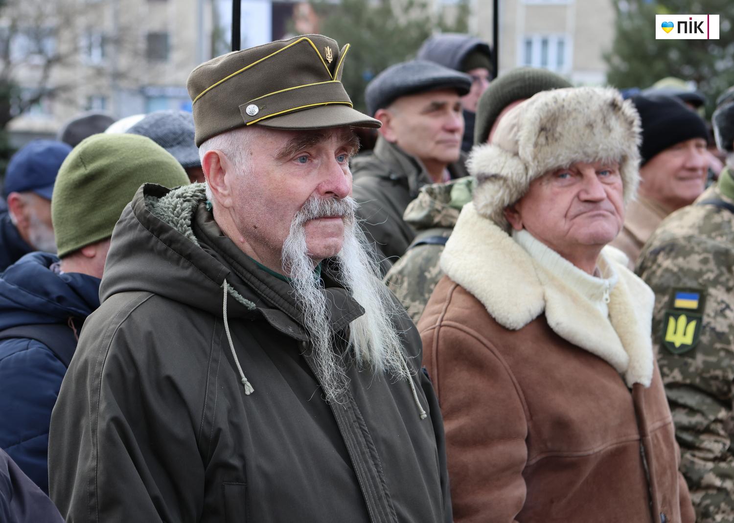Люди Прикарпаття: вшанування пам’яті лідера ОУН Степана Бандери у Франківську (ФОТО) 17 G71A8881 resize
