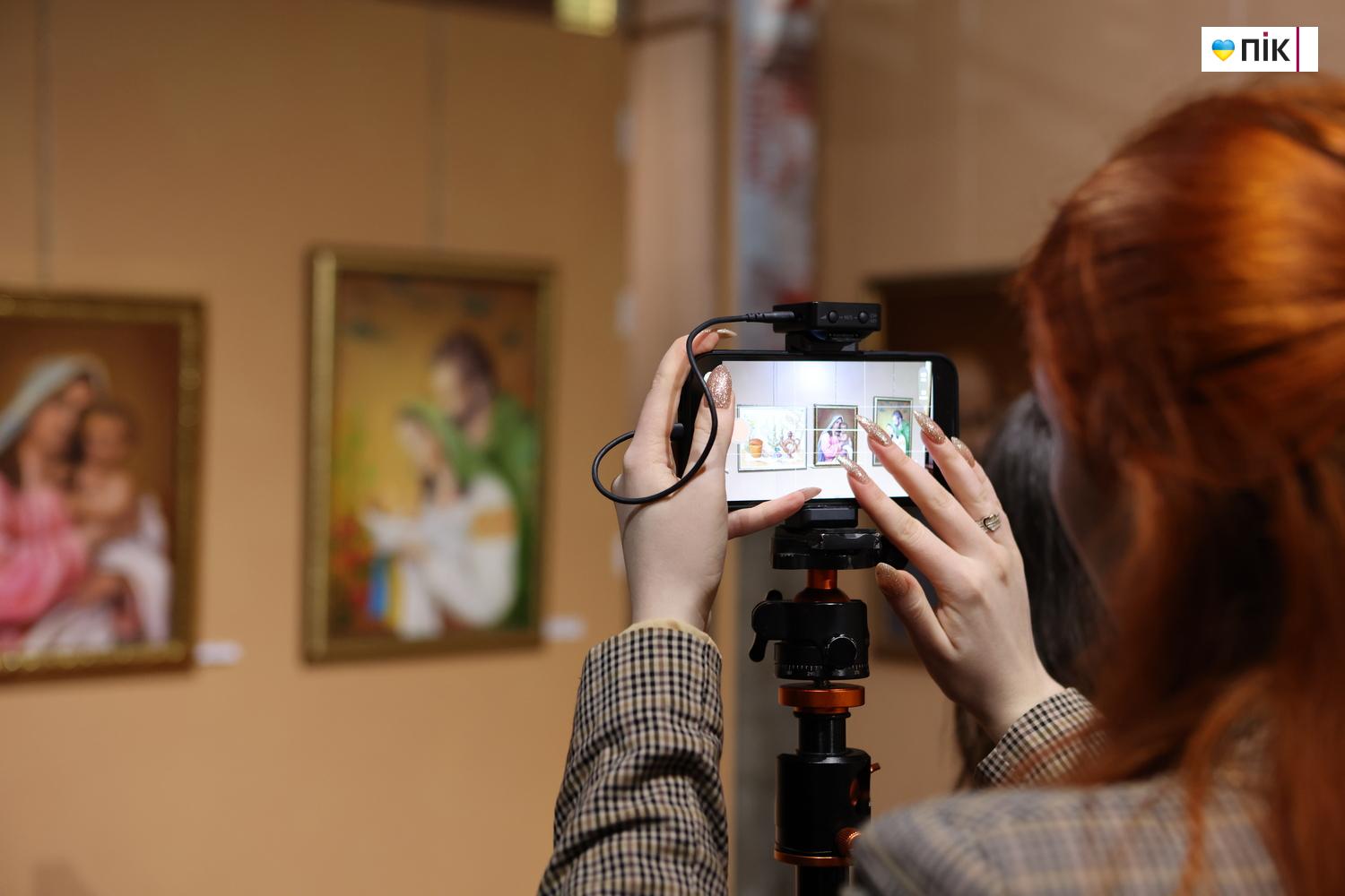 Люди Прикарпаття: на виставці художника Богдана Шипайло (ФОТО) 12 G71A9692 resize