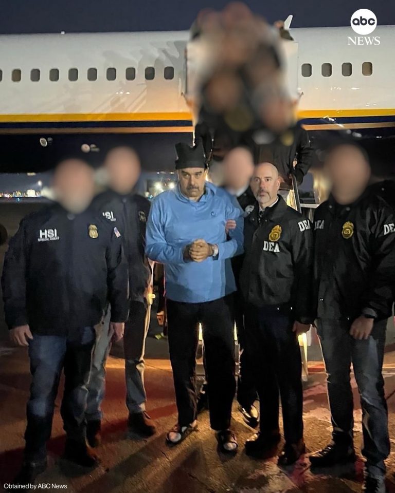У Сполучених Штатах показали кадри із захопленим президентом Венесуели