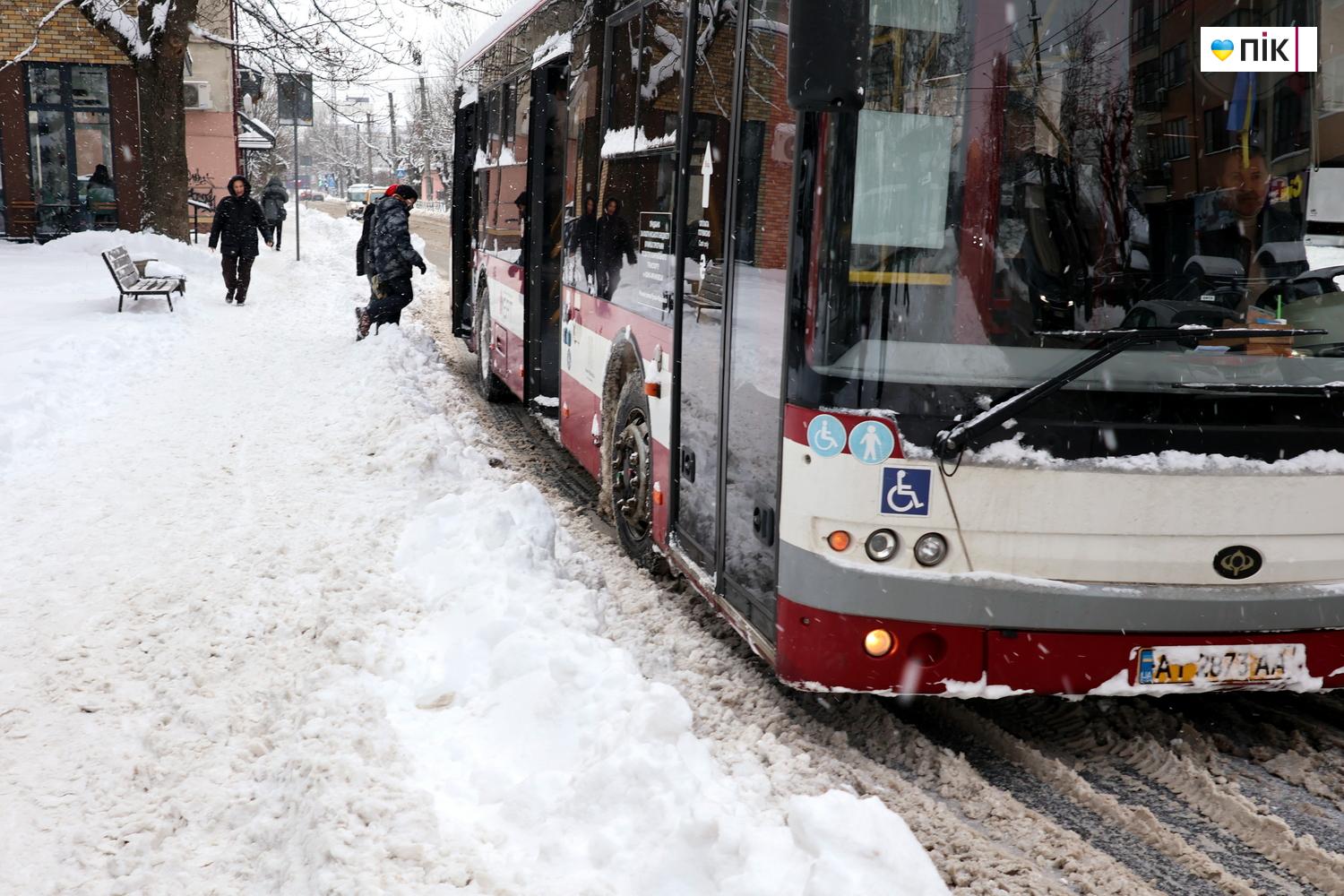 Як Івано-Франківськ засипало снігом (ФОТОРЕПОРТАЖ) 8 IMG 0010 resize
