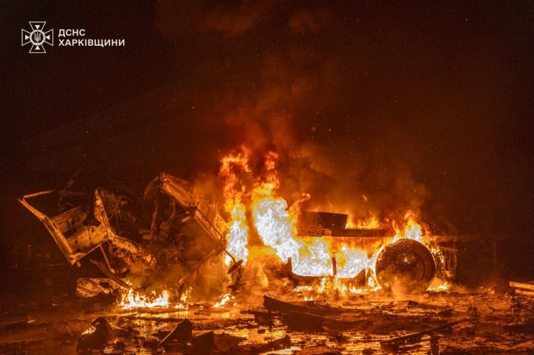 Окупанти вдарили по передмістю Харкова: загинули люди (ФОТО) 3 IMG 20260113 071100 174