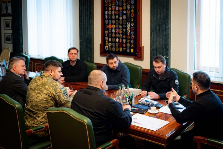 Готуємось до нових тристоронніх зустрічей: Зеленському доповіла українська делегація 3 IMG 20260126 154211 568