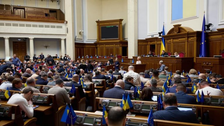 НАБУ і САП викрили керівника депутатської фракції у Раді на хабарництві 7 cbkxjp c16x9x50px50p 860c7461ebc800fcd18b97fc94b3f566