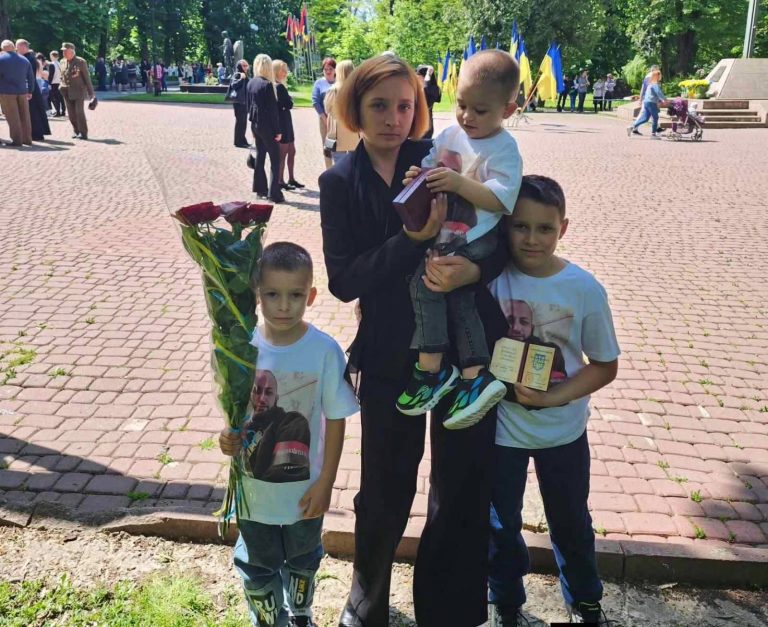 Квартира згоріла вщент, залишився лише прапор: сім'я загиблого Героя потребує допомоги 2 db2f13f7 51d0 4396 9a0f 702cd1db8c67