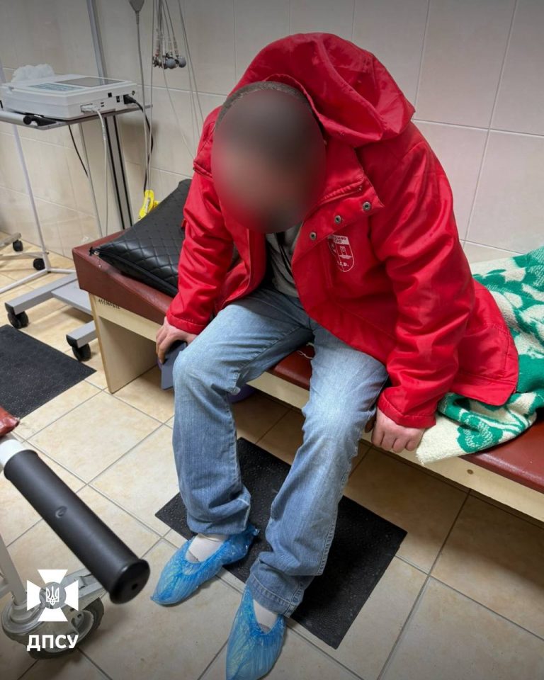 Прикордонники врятували ухилянта, який провалився під лід під час спроби втечі за кордон 5 photo 2026 01 16 17 16 46 2