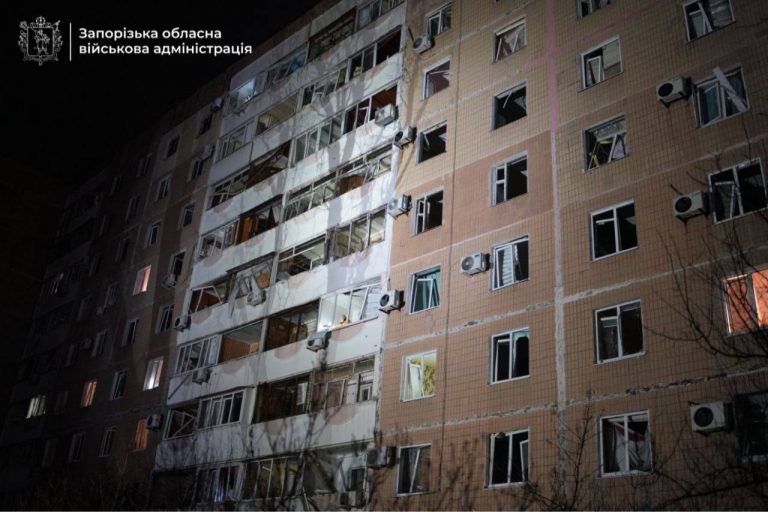 У Запоріжжі внаслідок ворожого удару пошкоджені промисловий об’єкт та житло (ФОТО, ВІДЕО) 11 photo 2026 01 30 00 00 30