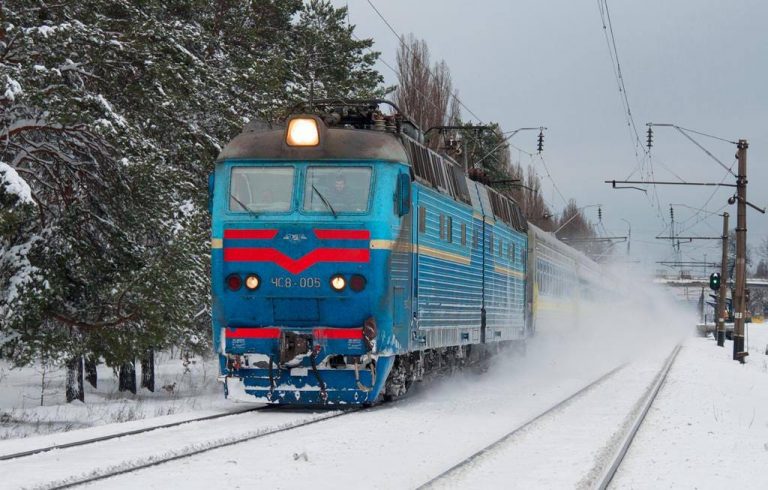 На Львівщині тимчасово не курсуватимуть деякі приміські поїзди 12 poizd zyma